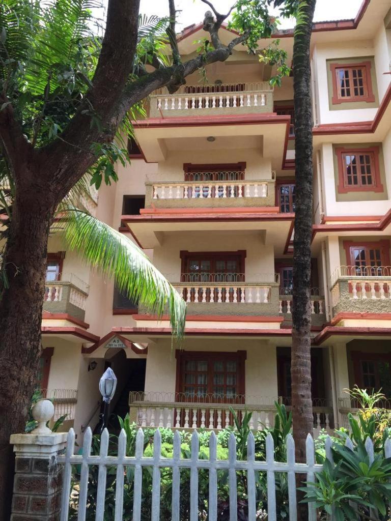 Beach Bay Apartments In North Goa Arpora Exterior photo